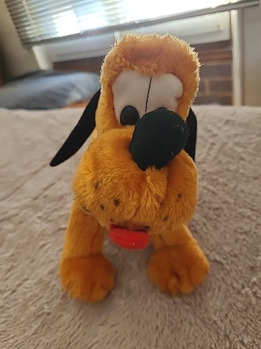 Peluche chien pluto - m1/, 🐕